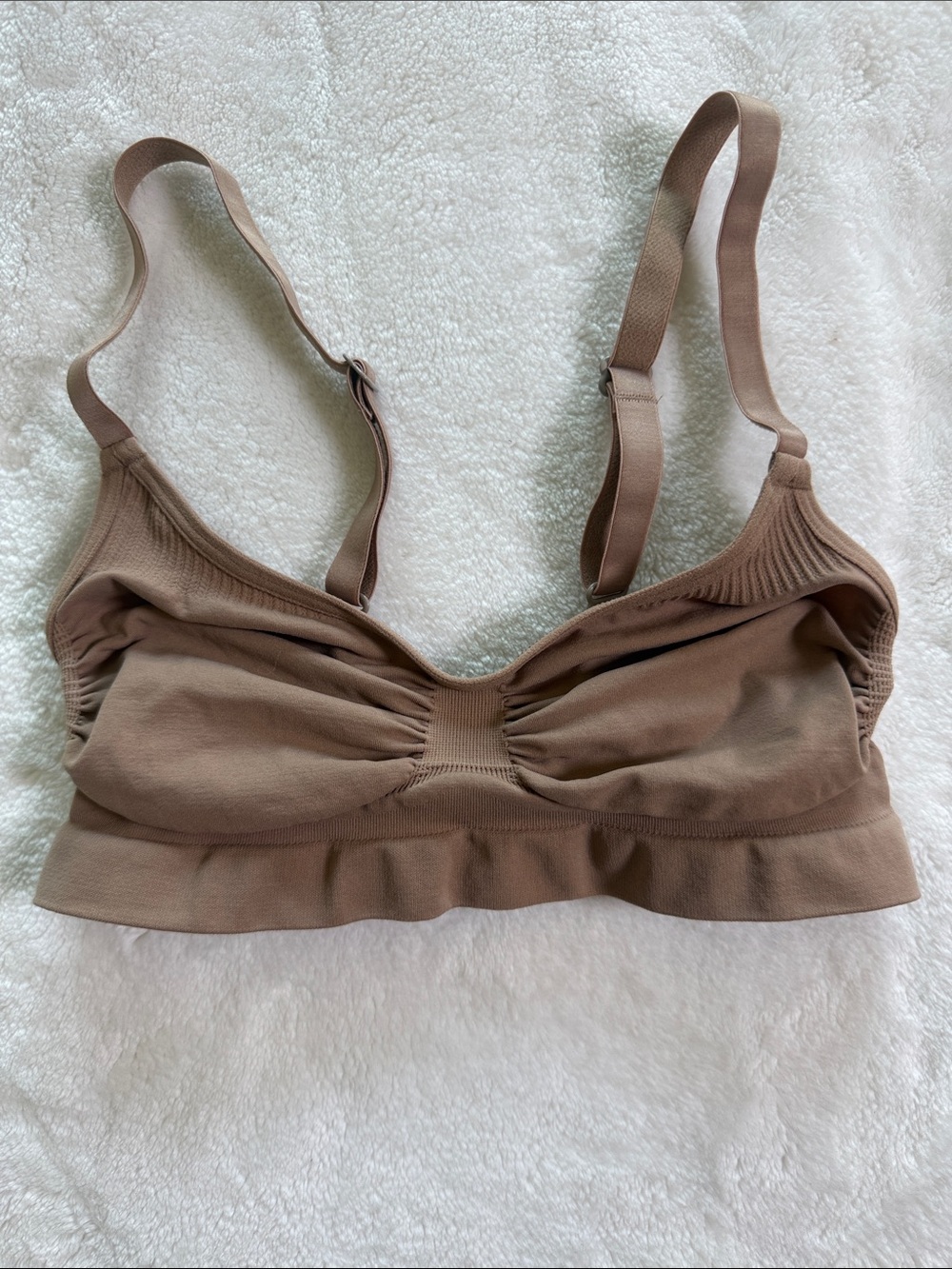 NWOT SKIMS Seamless Sculpt Bralette - Clay - Size Small